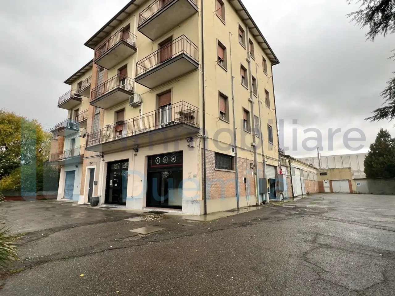 Palazzina commerciale in , Ozzano Dell'Emilia, {3} - Foto 1