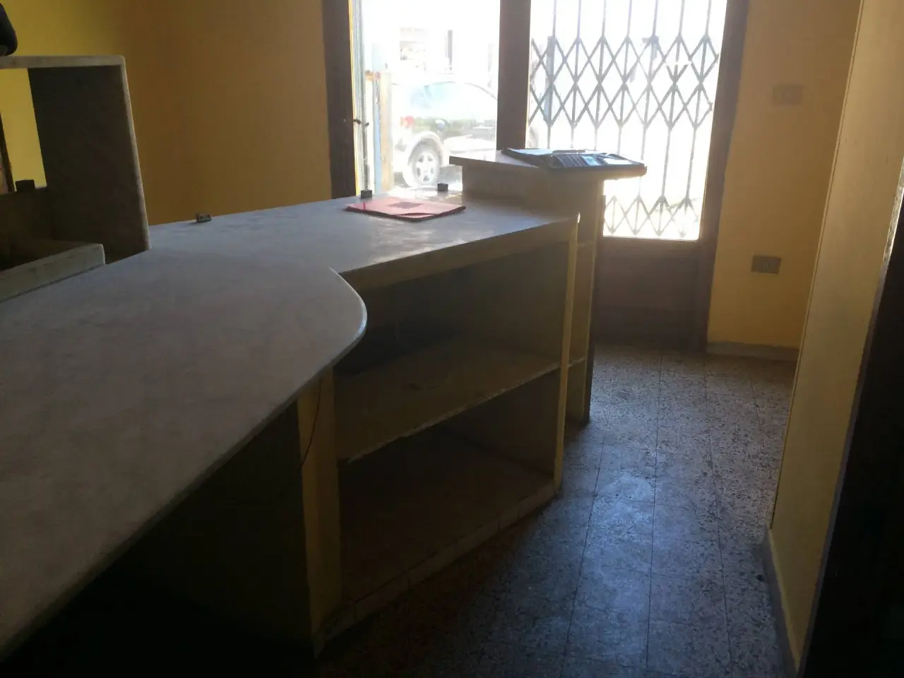 Esercizio commerciale in Via Ruschi, Calci, {3} - Foto 1
