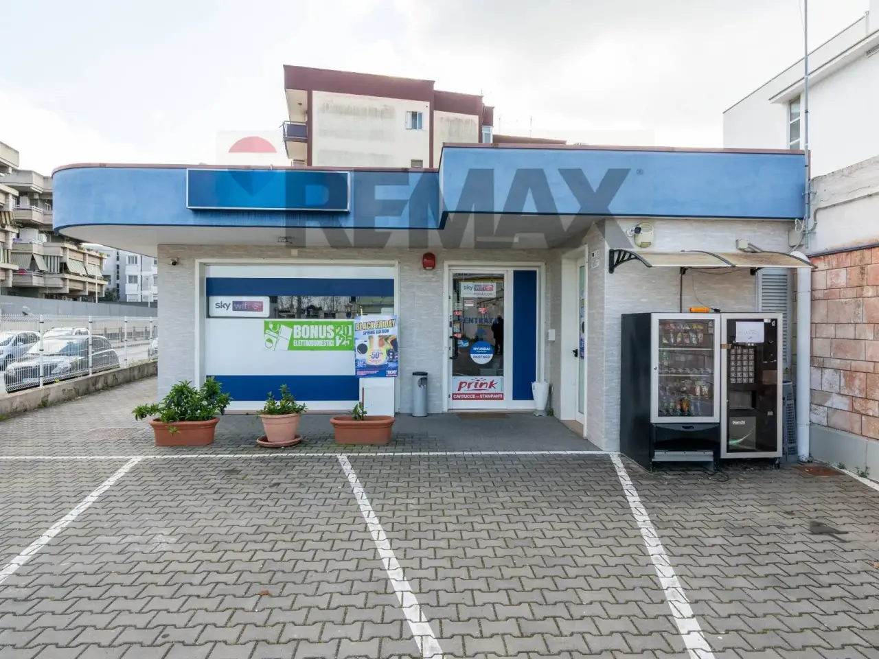 Negozio in Via Cesare Battisti 742, Taranto, {3} - Foto 2