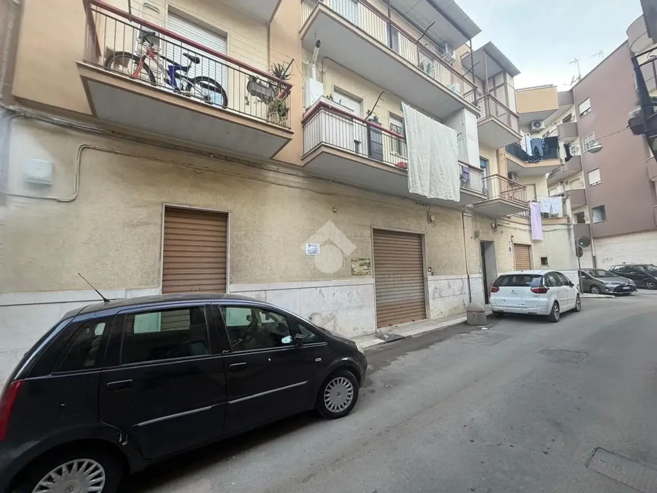 Negozio in Via Fratelli Bandiera, Barletta, {3} - Foto 1