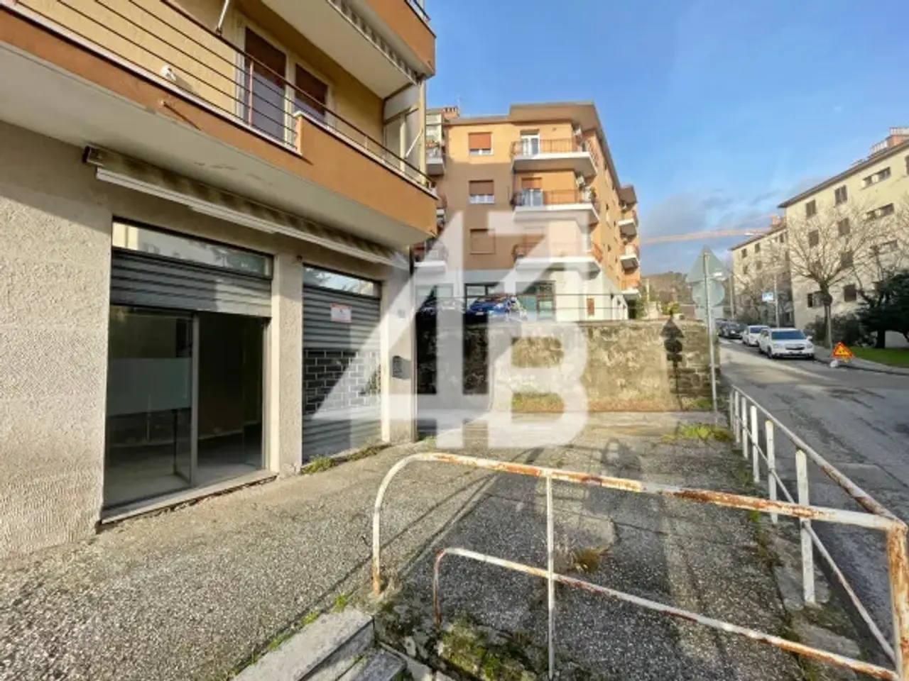 Negozio in Via dei Carmelitani 12, Trieste, {3} - Foto 2