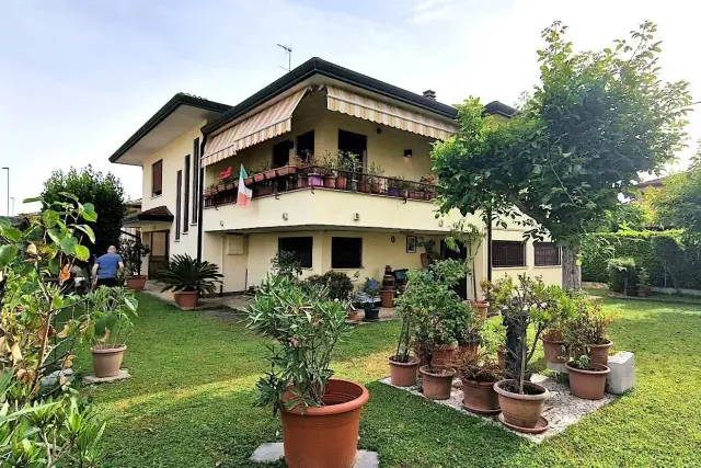 Villa in Via Catullo 51, Montegrotto Terme - Foto 1