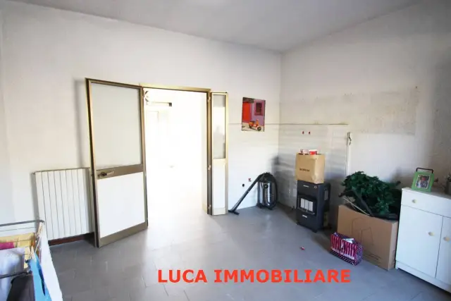 Bilocale in Via di Montecarlo 99, Pescia - Foto 1