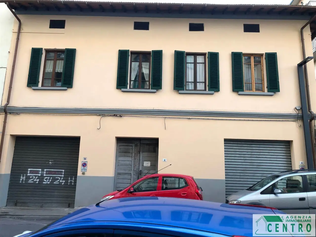 Magazzino in Via Socrate Sardelli 8 Poggibonsi, Poggibonsi, {3} - Foto 1