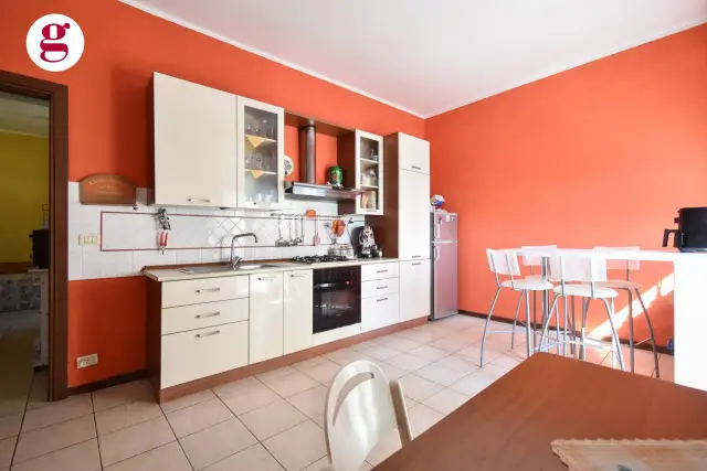 3-room flat in Viale Raffaele Paolucci 8, Vasto - Photo 1