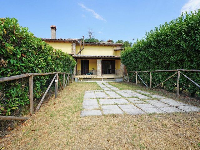 Detached house in {3}, Via Nuova - Photo 1