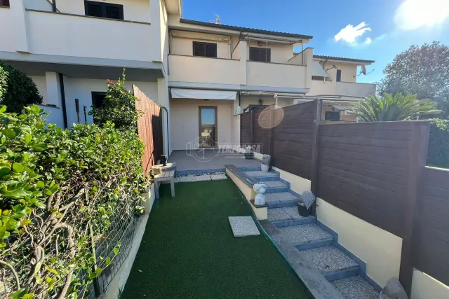 Reihenhaus in Via Mar Ionio 38, Santa Marinella - Foto 1