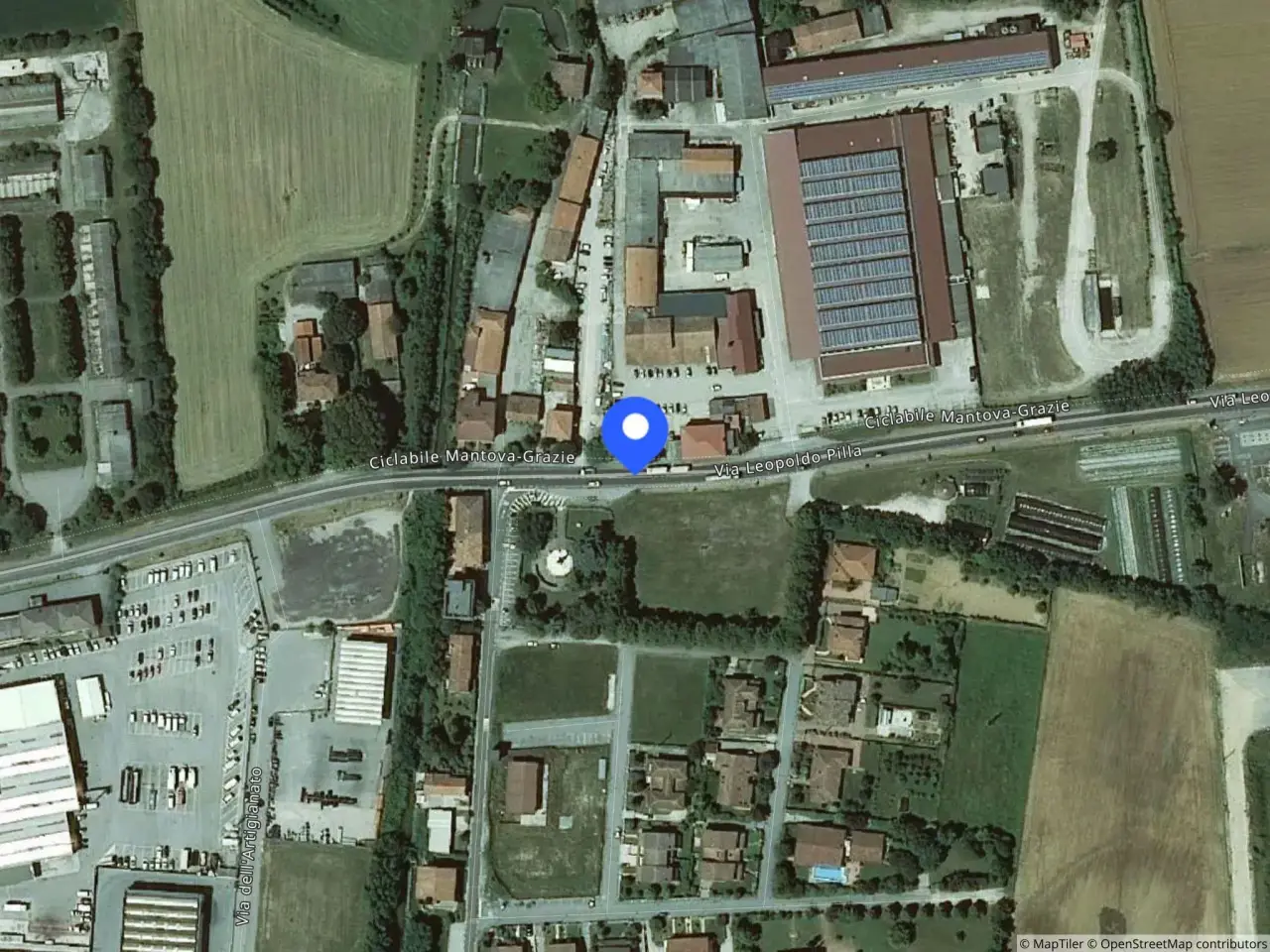 Capannone in Via Leopoldo Pilla, 17, 46010 Curtatone Mn, Italia 17, Curtatone, {3} - Foto 1