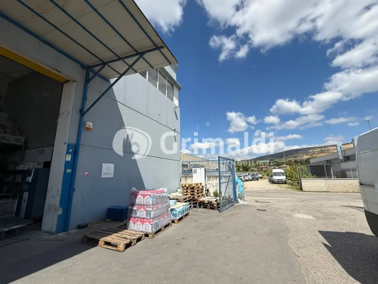 Capannone in Via delle Industrie  Snc, Battipaglia, {3} - Foto 2