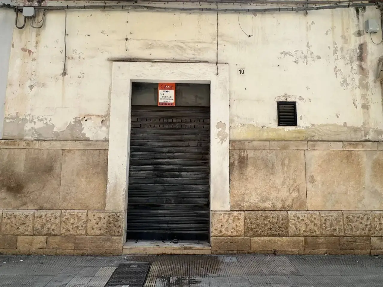 Negozio in Via Agostino Gioia, Giovinazzo, {3} - Foto 1
