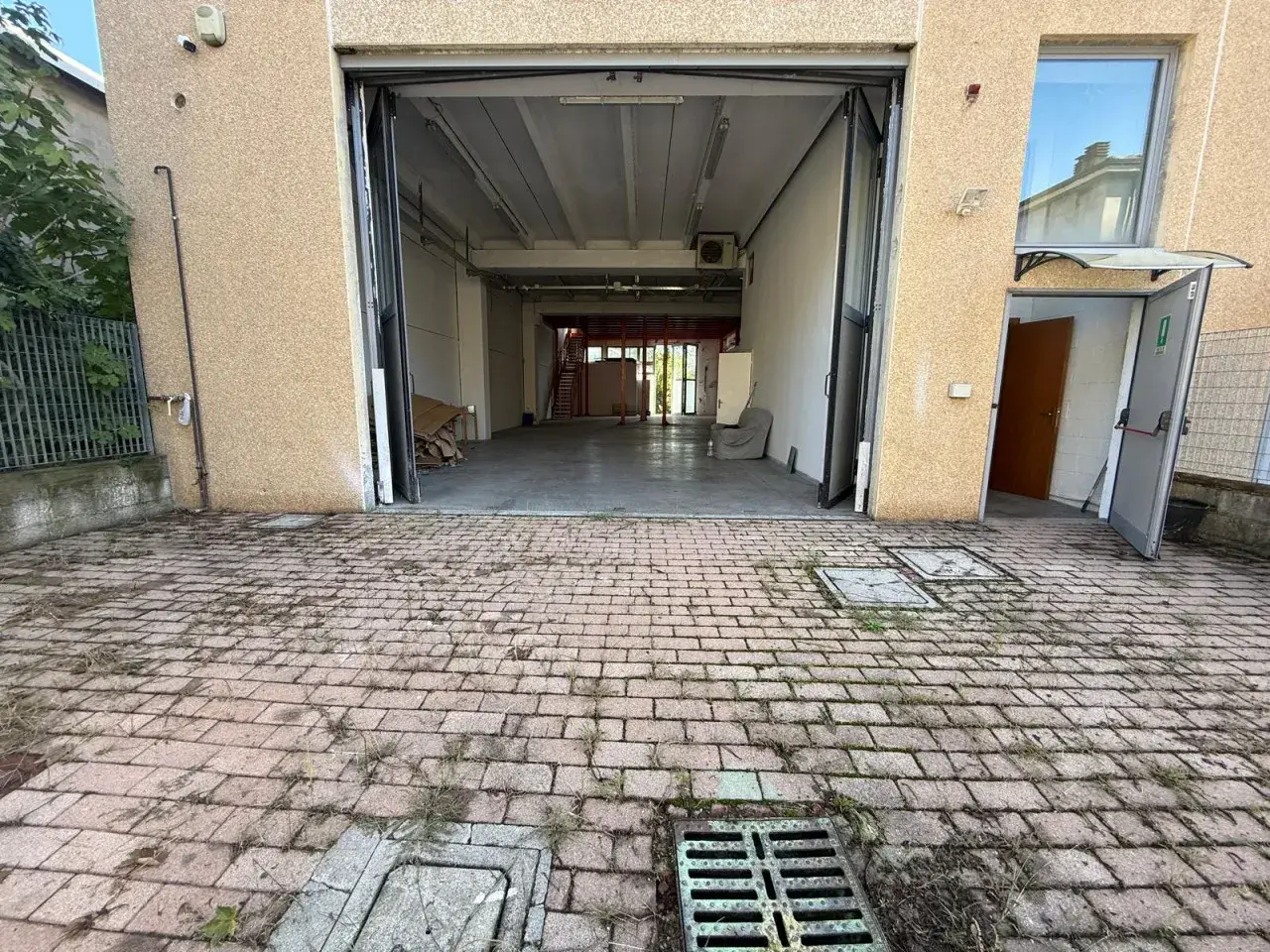 Capannone in Via Flavio Gioia 6/C, Cesano Maderno, {3} - Foto 2