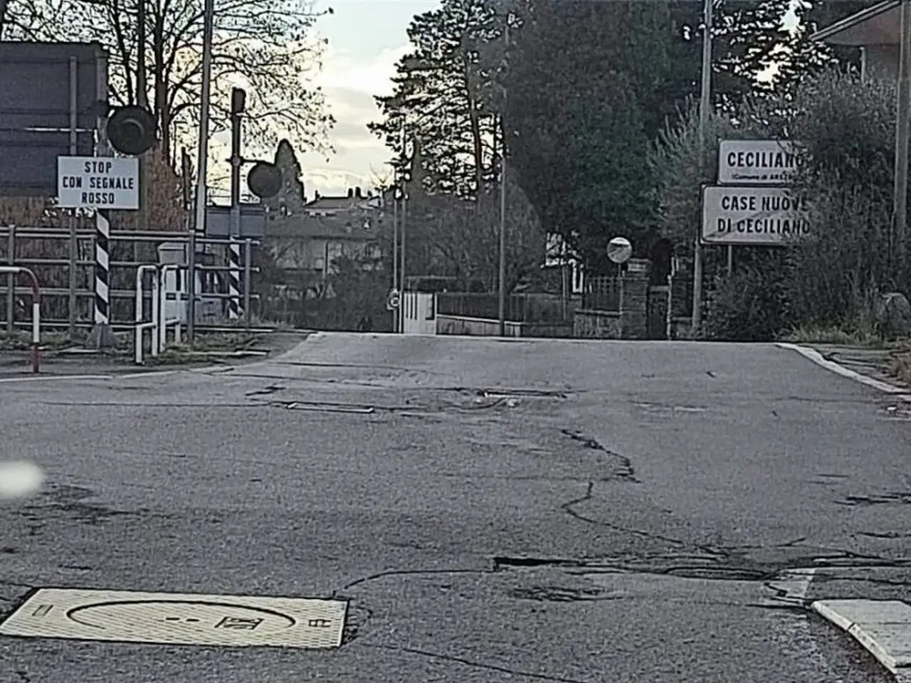 Negozio in Località Ceciliano La Chianicella, Arezzo, {3} - Foto 1