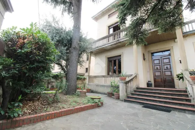 Mansion in Via Filippo Strozzi, Prato - Photo 1