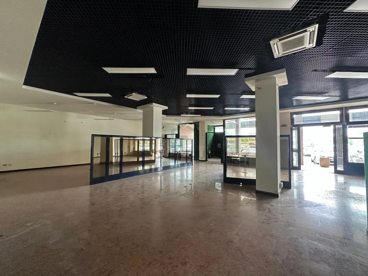 Negozio in Corso Vittorio Emanuele Secondo, Villafranca Di Verona, {3} - Foto 2