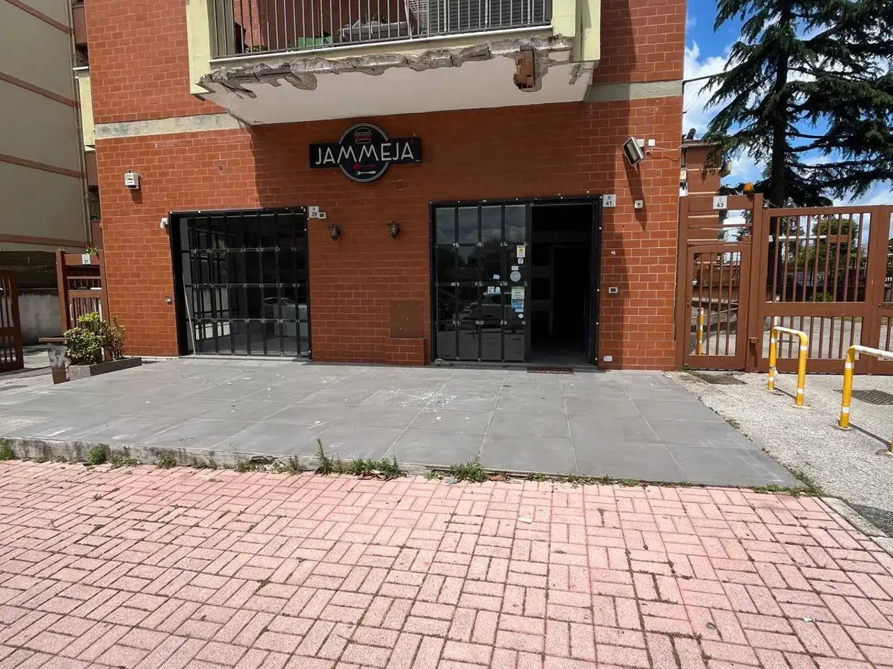 Negozio in Via Tufarelli, San Giorgio A Cremano, {3} - Foto 2