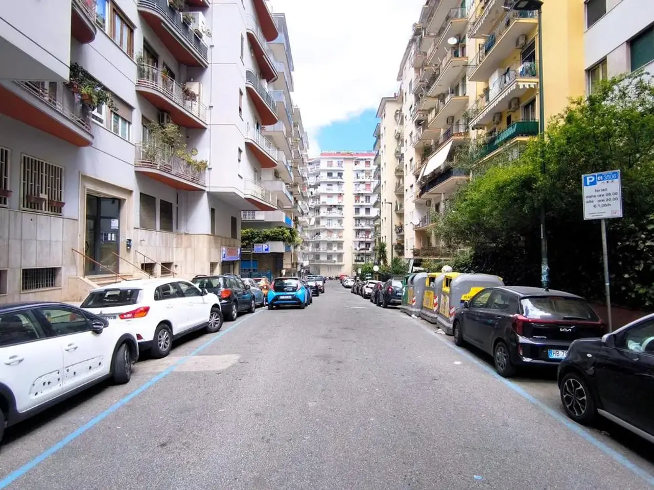 Negozio in Via Alessandro Longo 5, Napoli, {3} - Foto 1