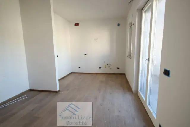 3-room flat in Corso Piave, Alba - Photo 1