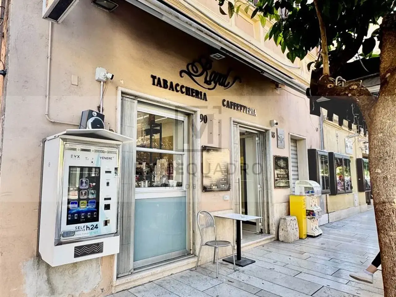Locale commerciale in , Terracina, {3} - Foto 1