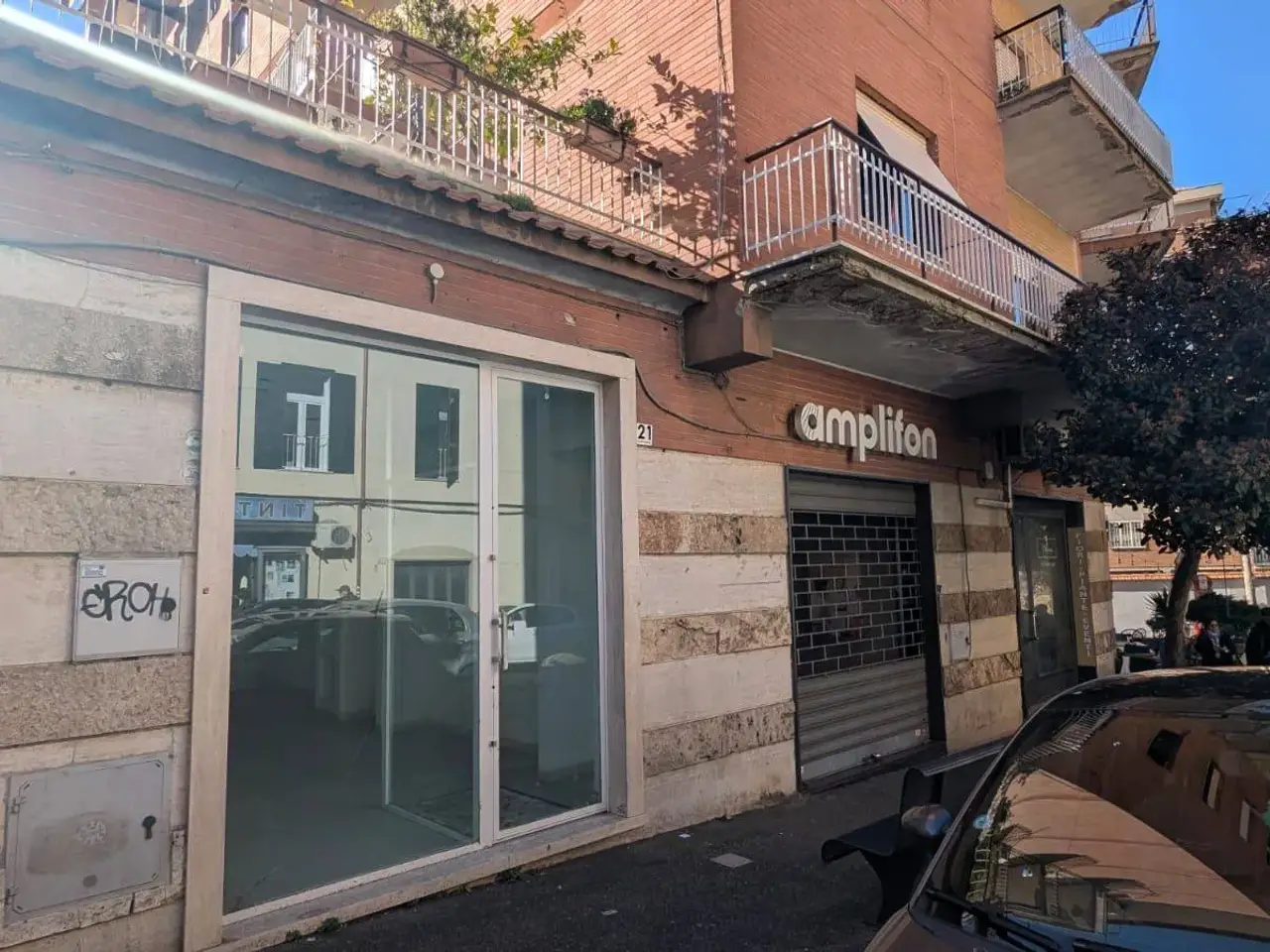 Locale commerciale in Via Fratelli Attilio Ed Emilio Colabona 21, Genzano di Roma, Genzano Di Roma, {3} - Foto 2