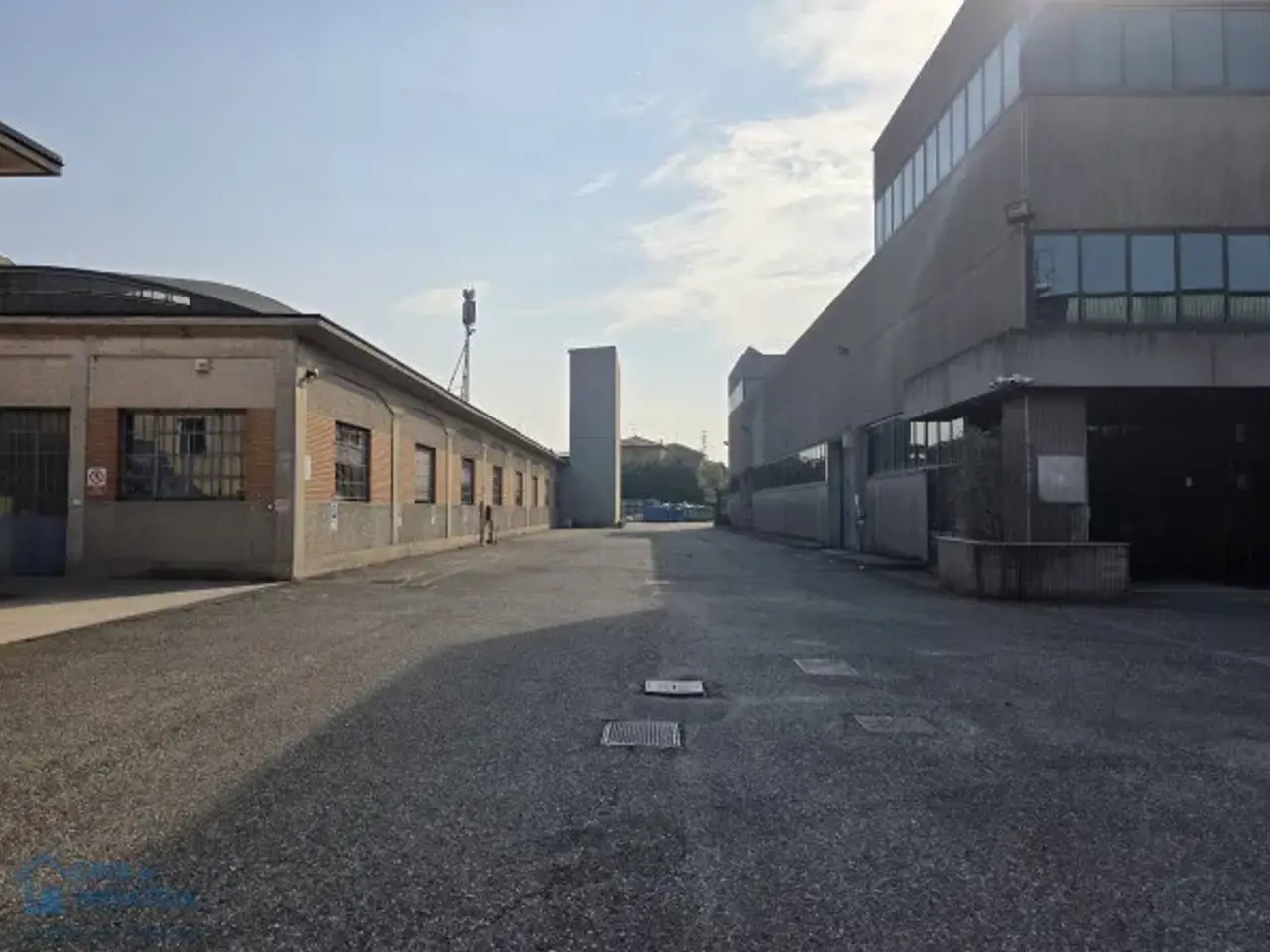 Capannone in Via Monte Nero, San Giuliano Milanese, {3} - Foto 2