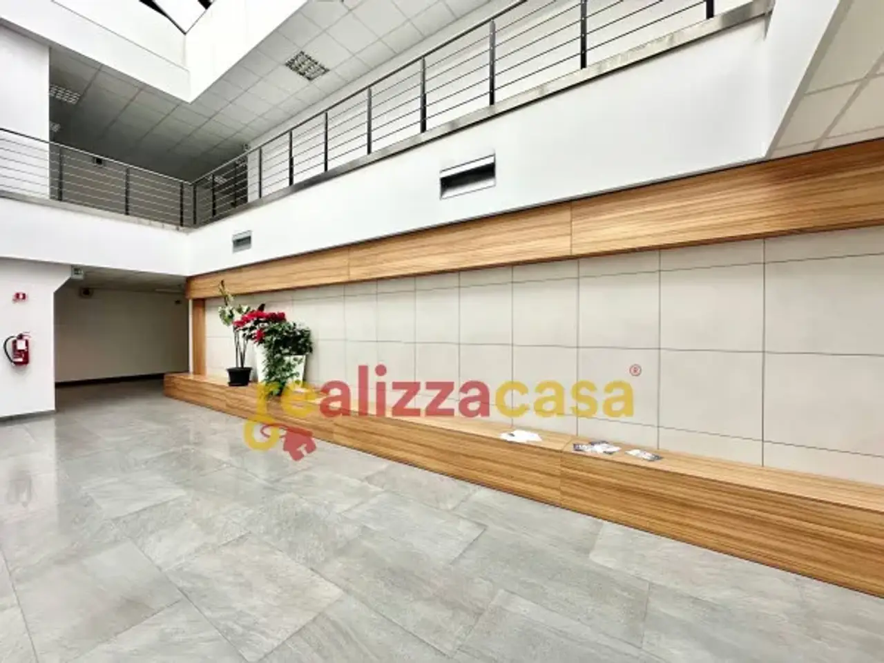 Ufficio in Via delle Genziane, Guidonia Montecelio, {3} - Foto 2