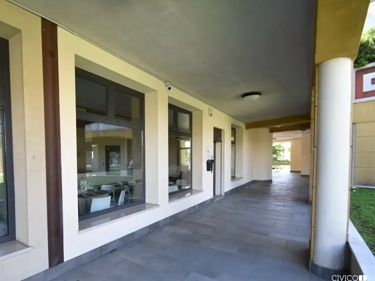 Palazzina commerciale in Via a. Fogazzaro, Camisano Vicentino, {3} - Foto 1