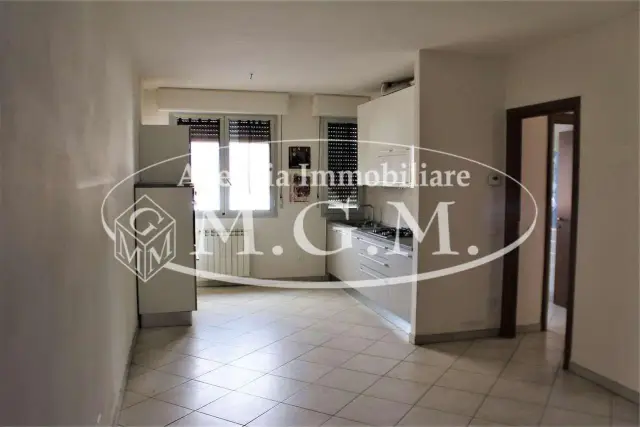 2-room flat, Bientina - Photo 1