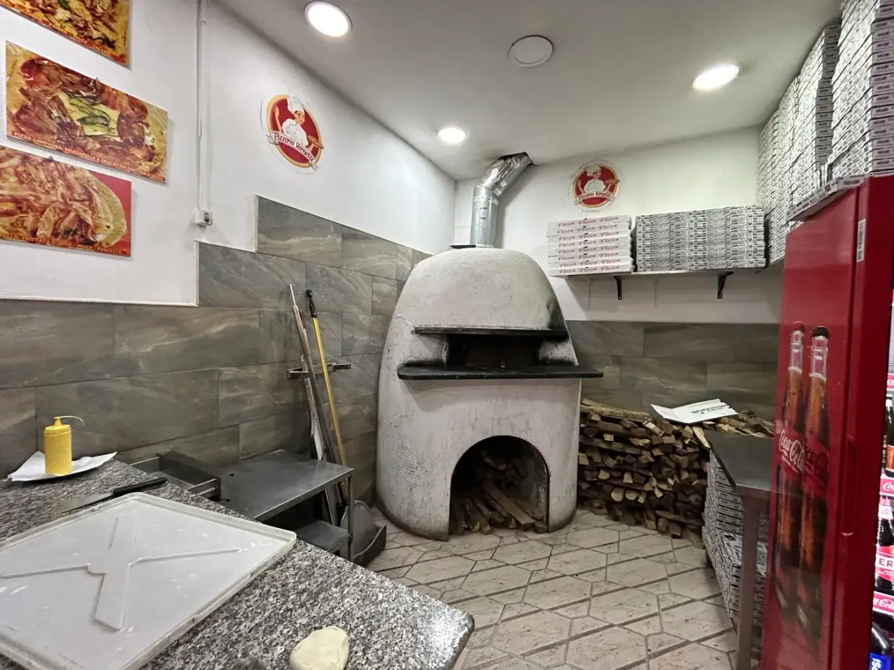 Negozio in Via Benedetto Cairoli, Napoli, {3} - Foto 2