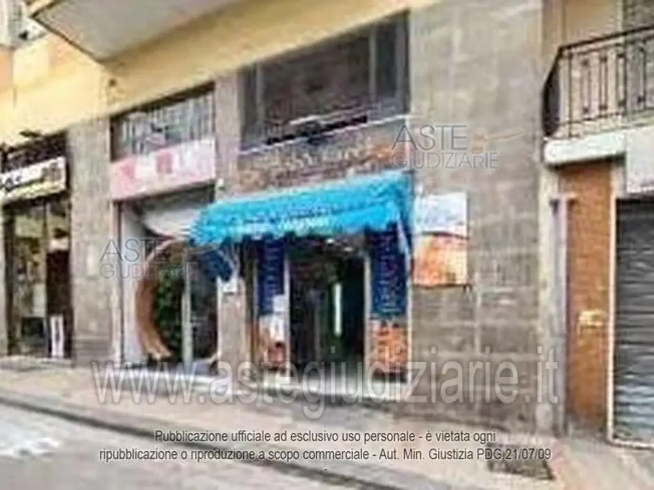 Negozio in Piazza Pasquale Naddeo, 1/a, 84126 Salerno Sa, Italia 1, Salerno, {3} - Foto 1