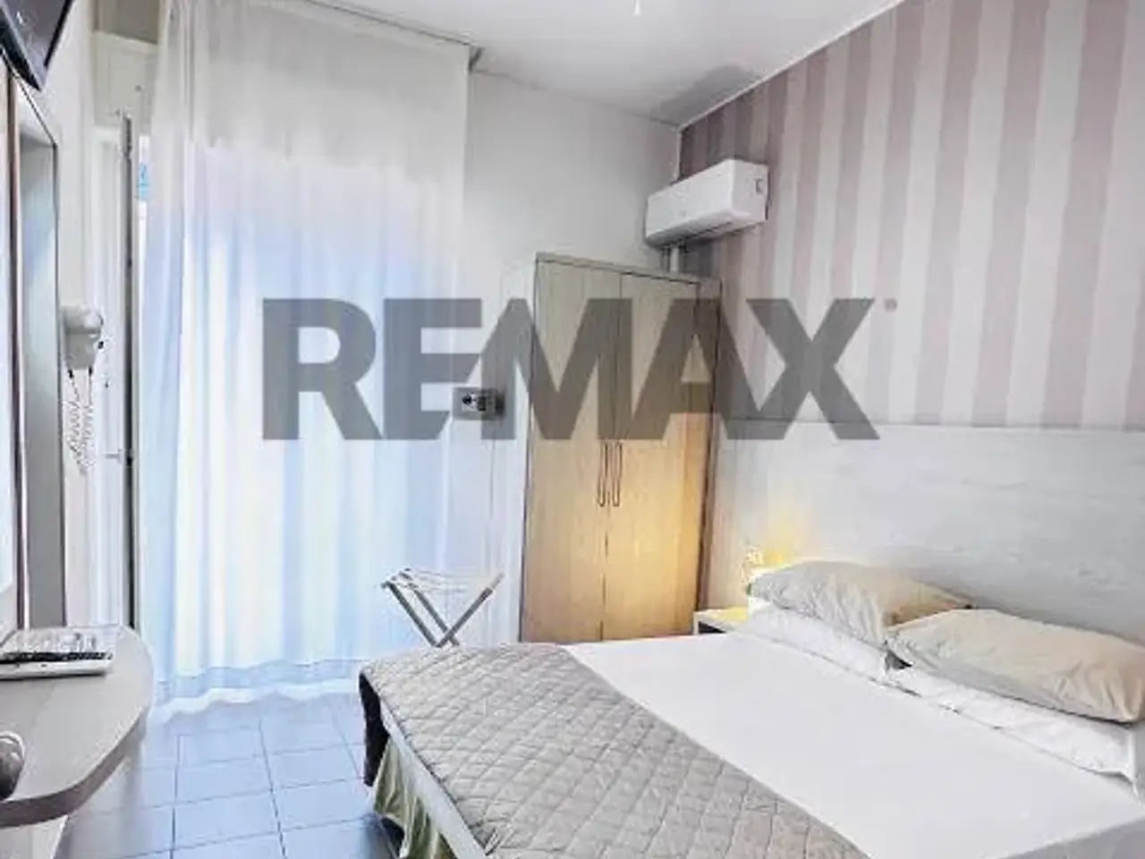 Albergo in , Rimini, {3} - Foto 1