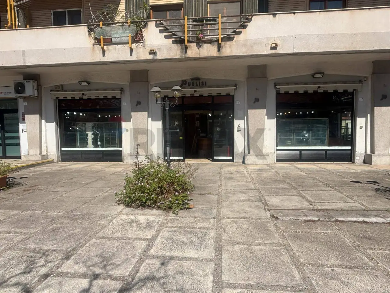 Negozio in Viale Francia 1, Palermo, {3} - Foto 1