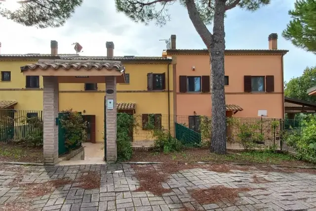 Villa a schiera in vendita, Ancona - Foto 1