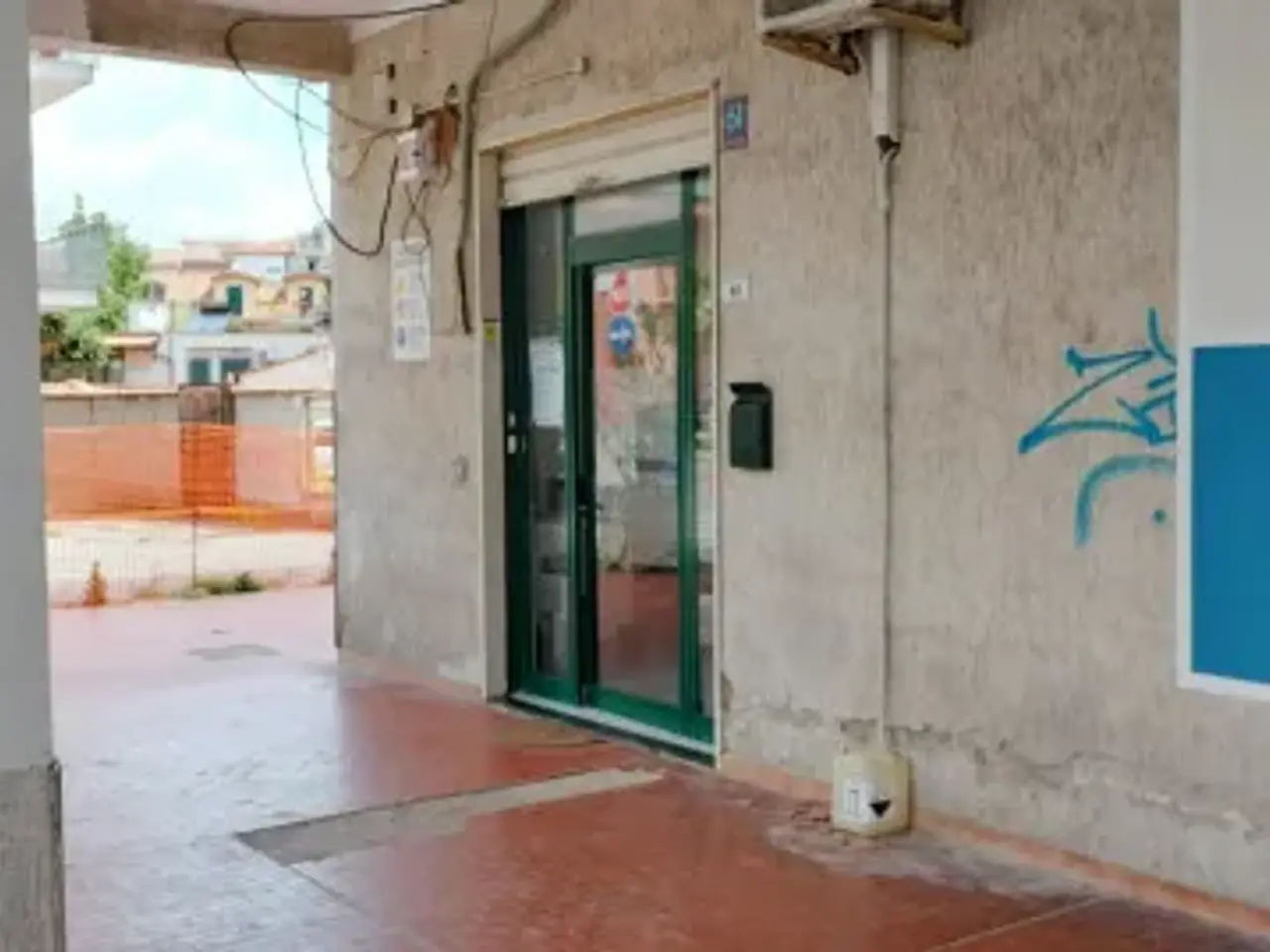 Negozio in Via Giacomo Budetti, Pontecagnano Faiano, {3} - Foto 2