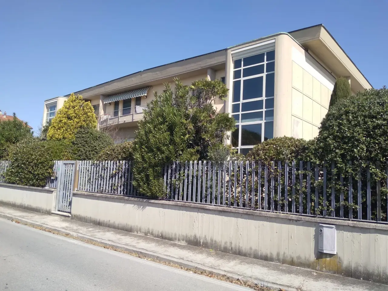 Magazzino in Via Bernini 12, Castelfranco Di Sotto, {3} - Foto 1