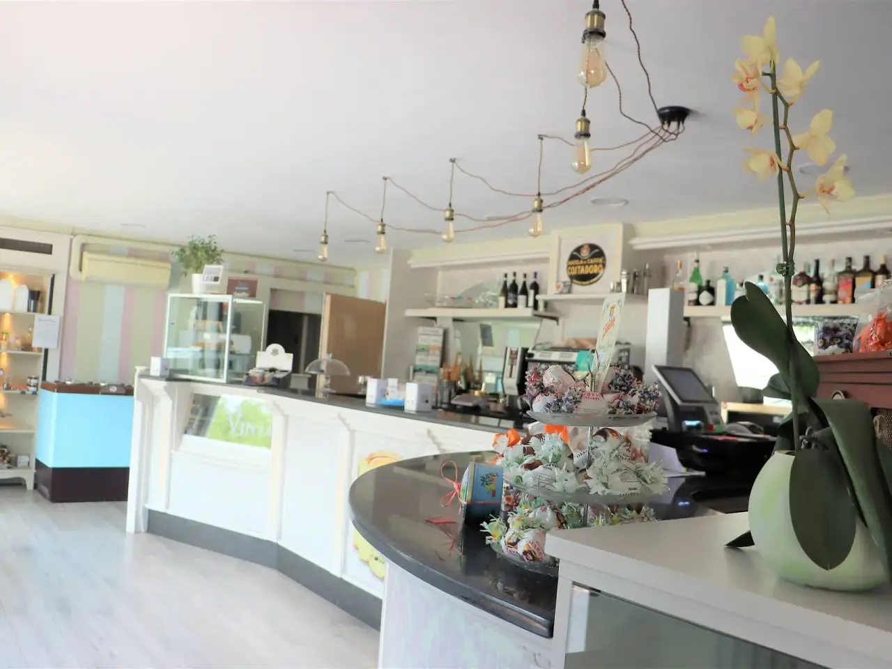 Bar in  , Castagnole delle Lanze, Asti, Castagnole Delle Lanze, {3} - Foto 1