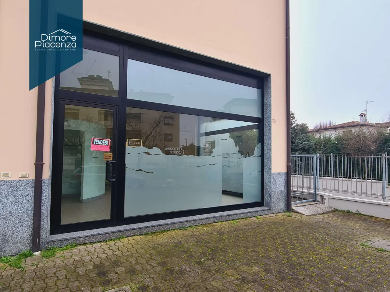 Negozio in Via Caduti sul Lavoro , Piacenza, {3} - Foto 2
