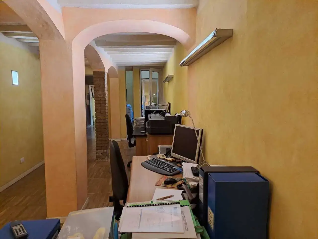 Ufficio in Strada della Repubblica 77, Parma, {3} - Foto 2