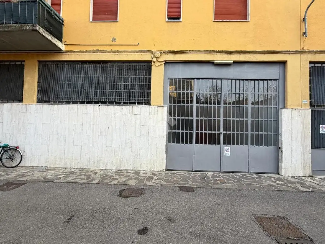 Magazzino in Via Celadina 49, Gorle, {3} - Foto 1