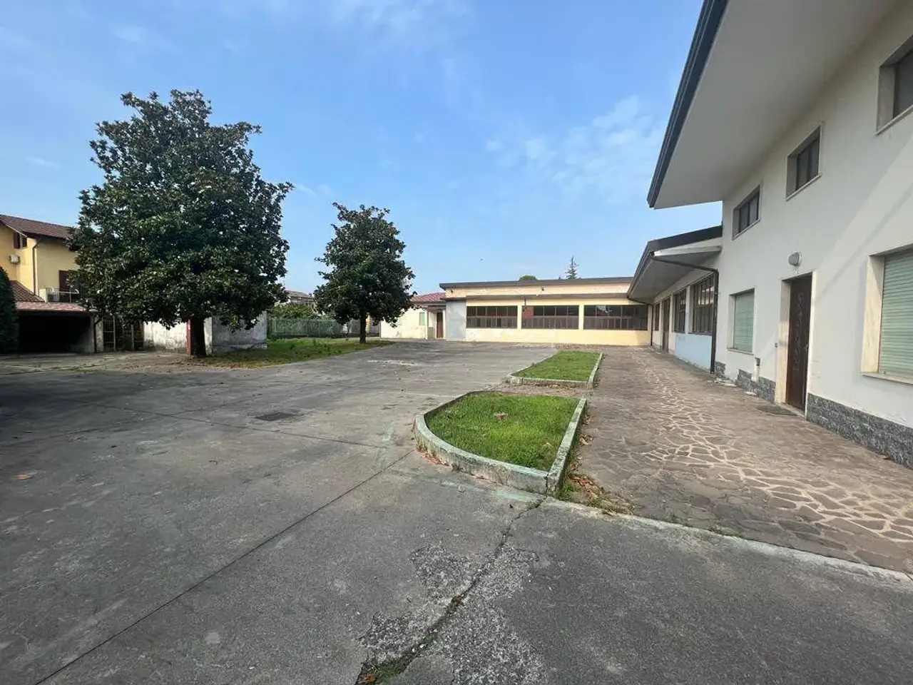 Capannone in Via San Protasio 8, Solza, {3} - Foto 1