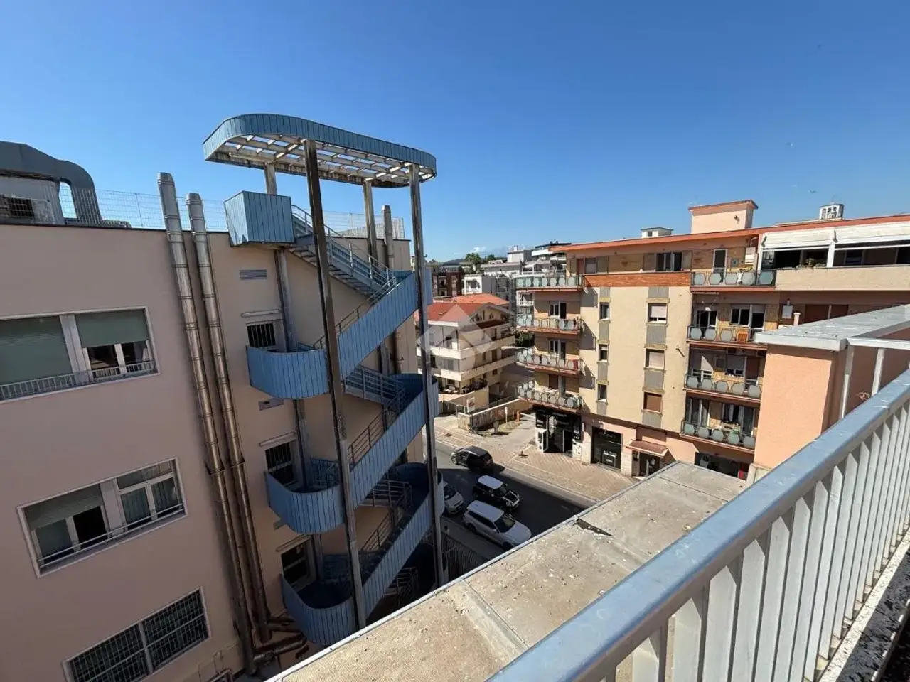 Palazzina commerciale in Via Bardet 47, Pescara, {3} - Foto 2