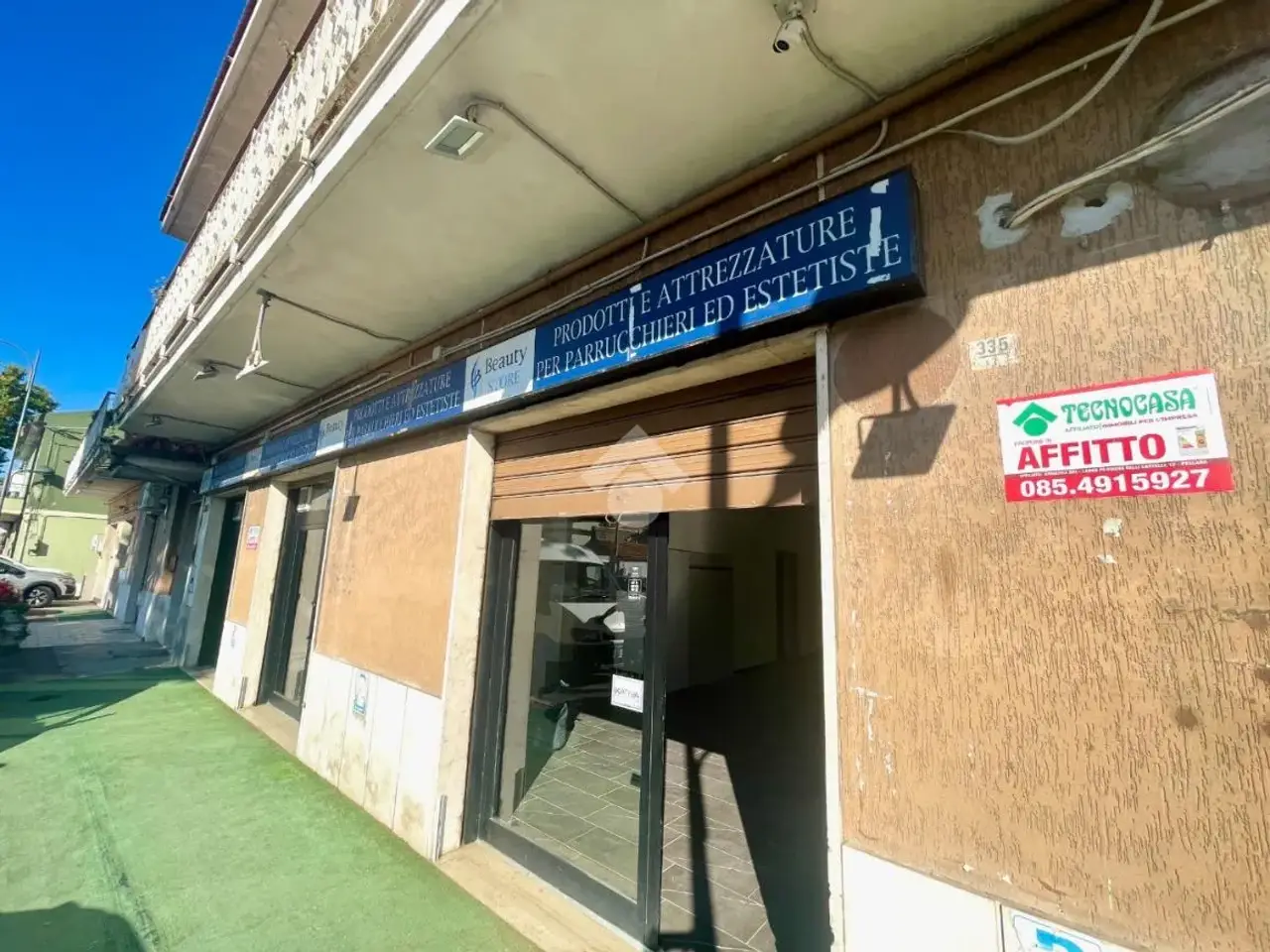 Negozio in Via Tiburtina Valeria 335, Pescara, {3} - Foto 1