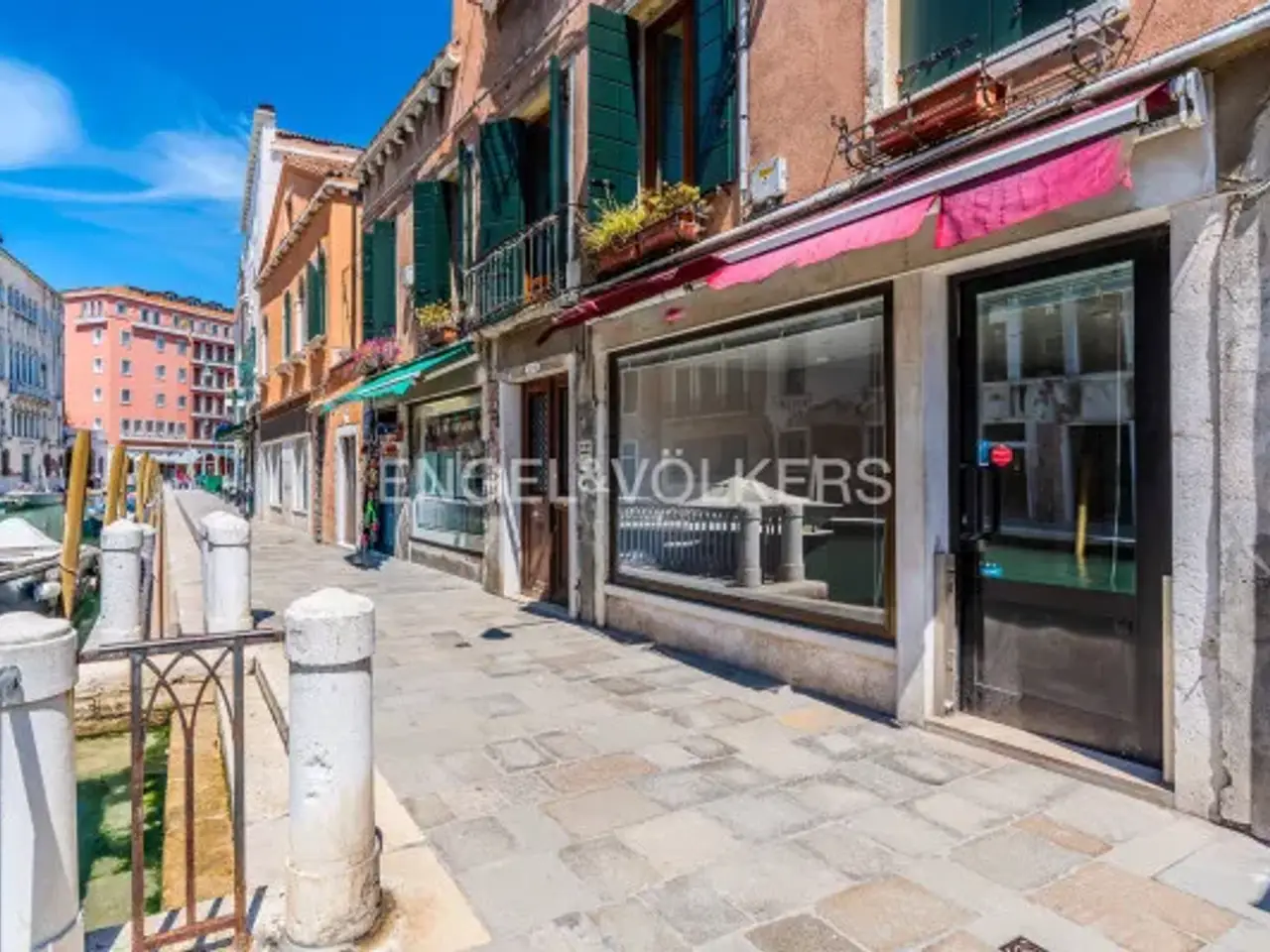 Negozio in Fondamenta dei Tolentini, Venezia, {3} - Foto 1