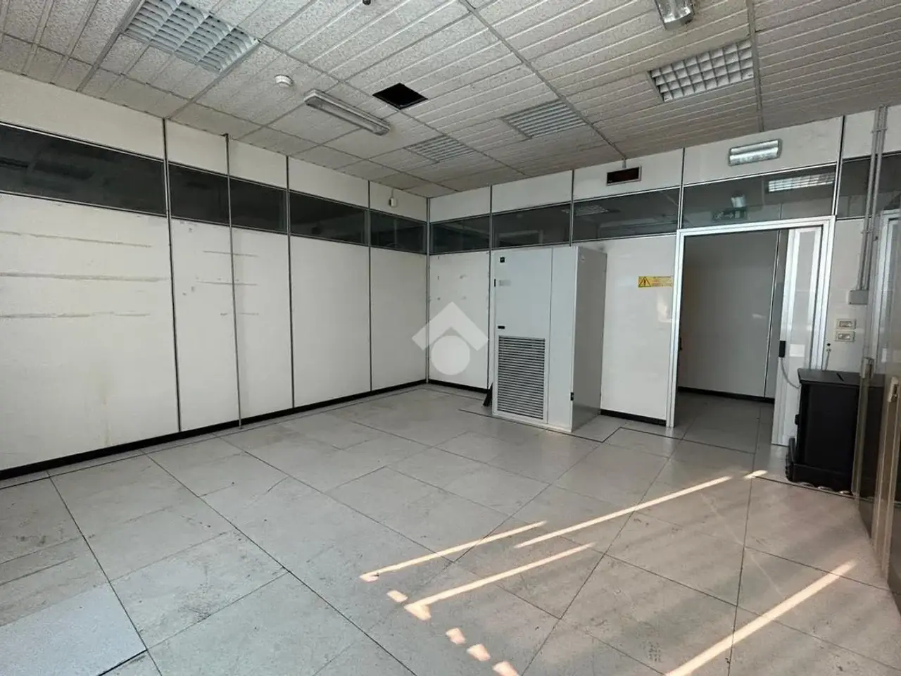 Ufficio in Via della Croce Rossa 20, Padova, {3} - Foto 2