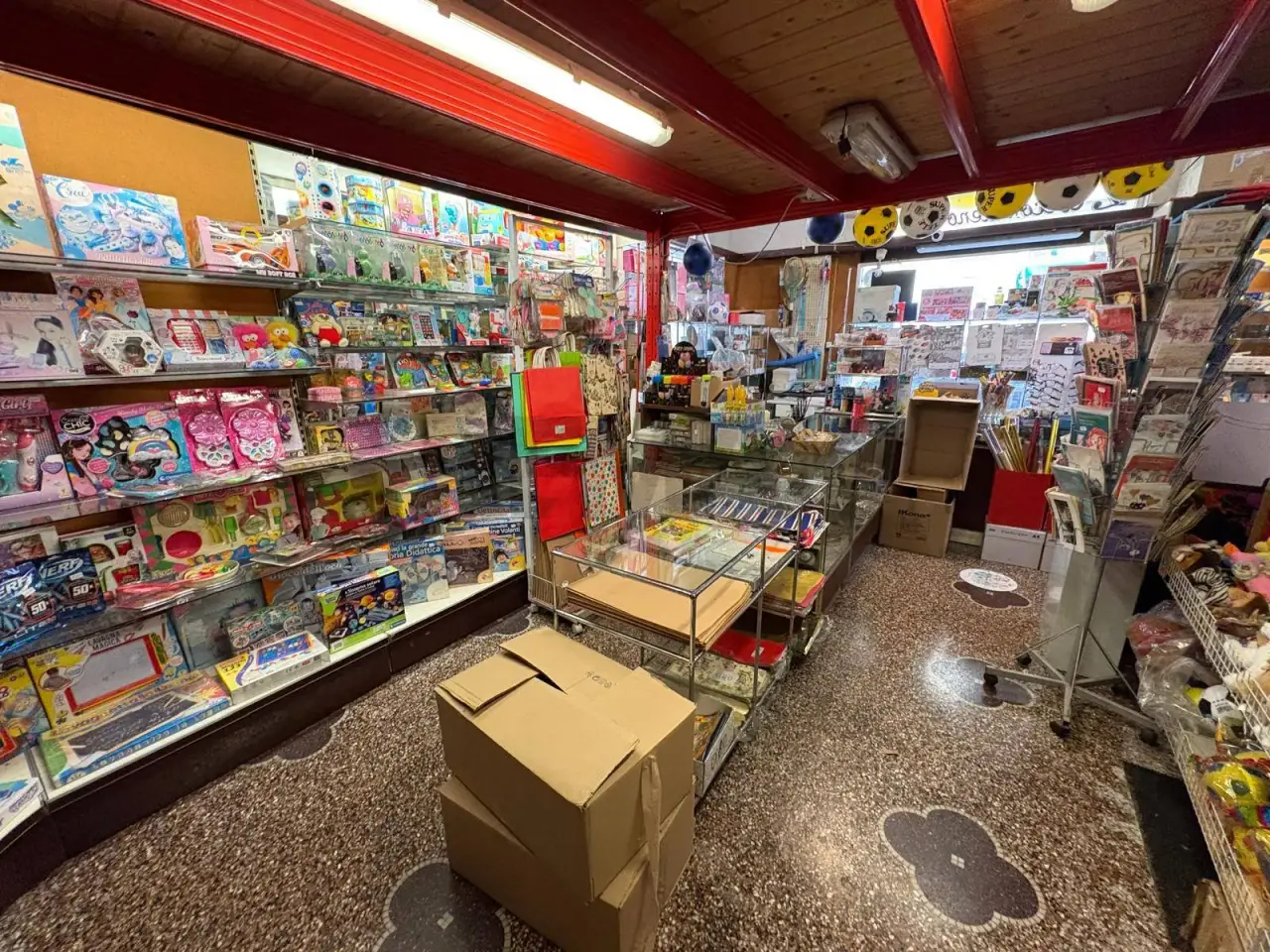 Negozio in Via del Lagaccio 66r, Genova, {3} - Foto 1