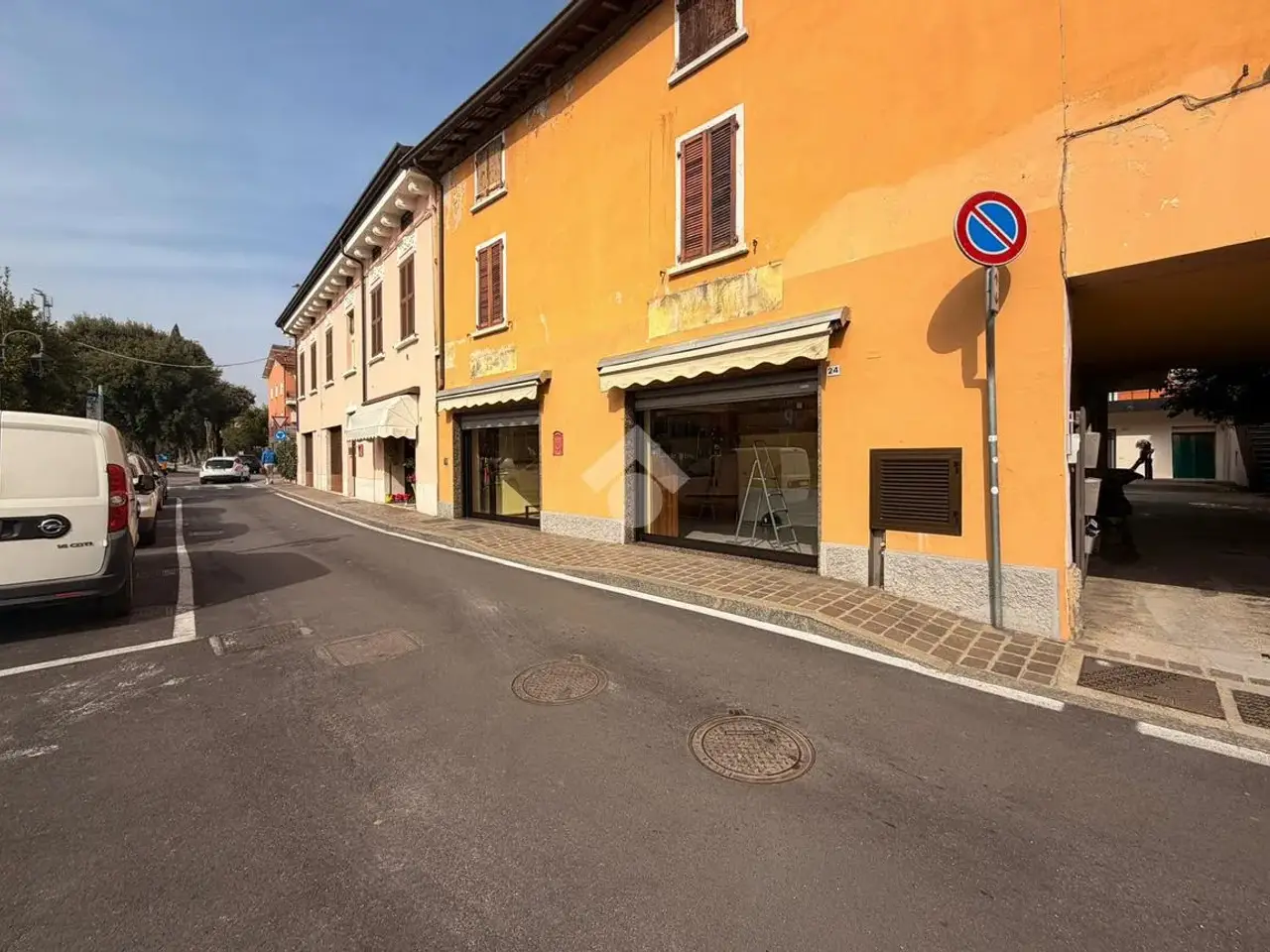 Ufficio in Via Murachette 24, Desenzano Del Garda, {3} - Foto 1