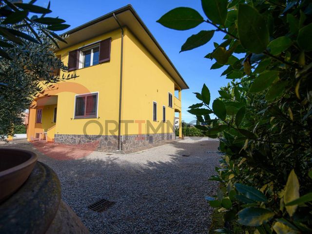 2-room flat in Borgo San Guglielmo, Gavorrano - Photo 1