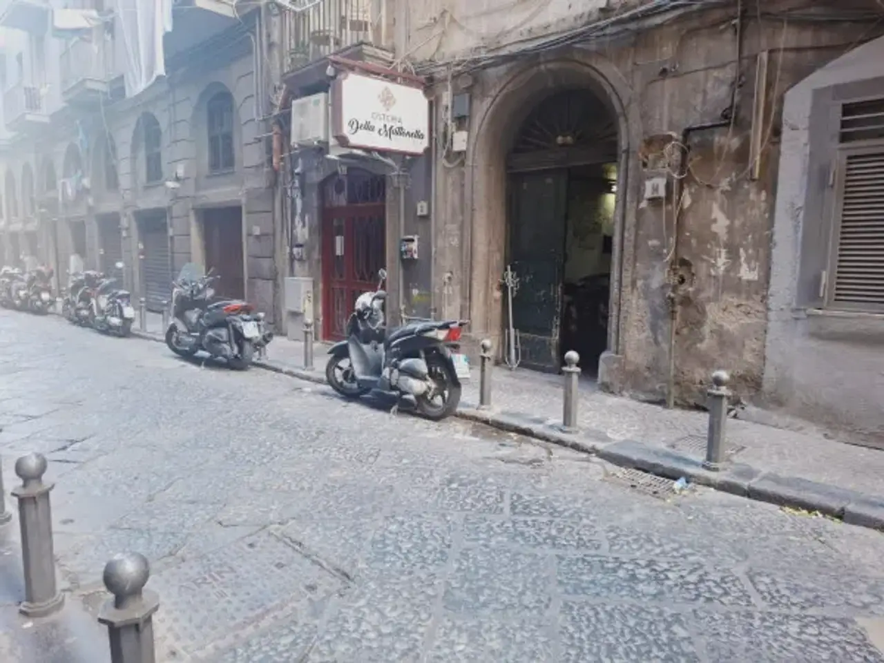 Negozio in Via Giovanni Nicotera, Napoli, {3} - Foto 2