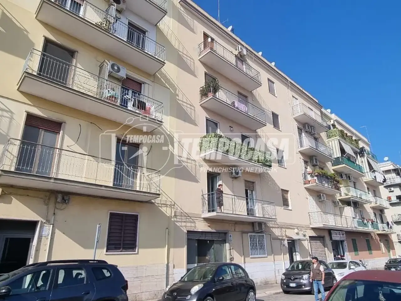 Negozio in Via Generale De Bernardis, Bari, {3} - Foto 1