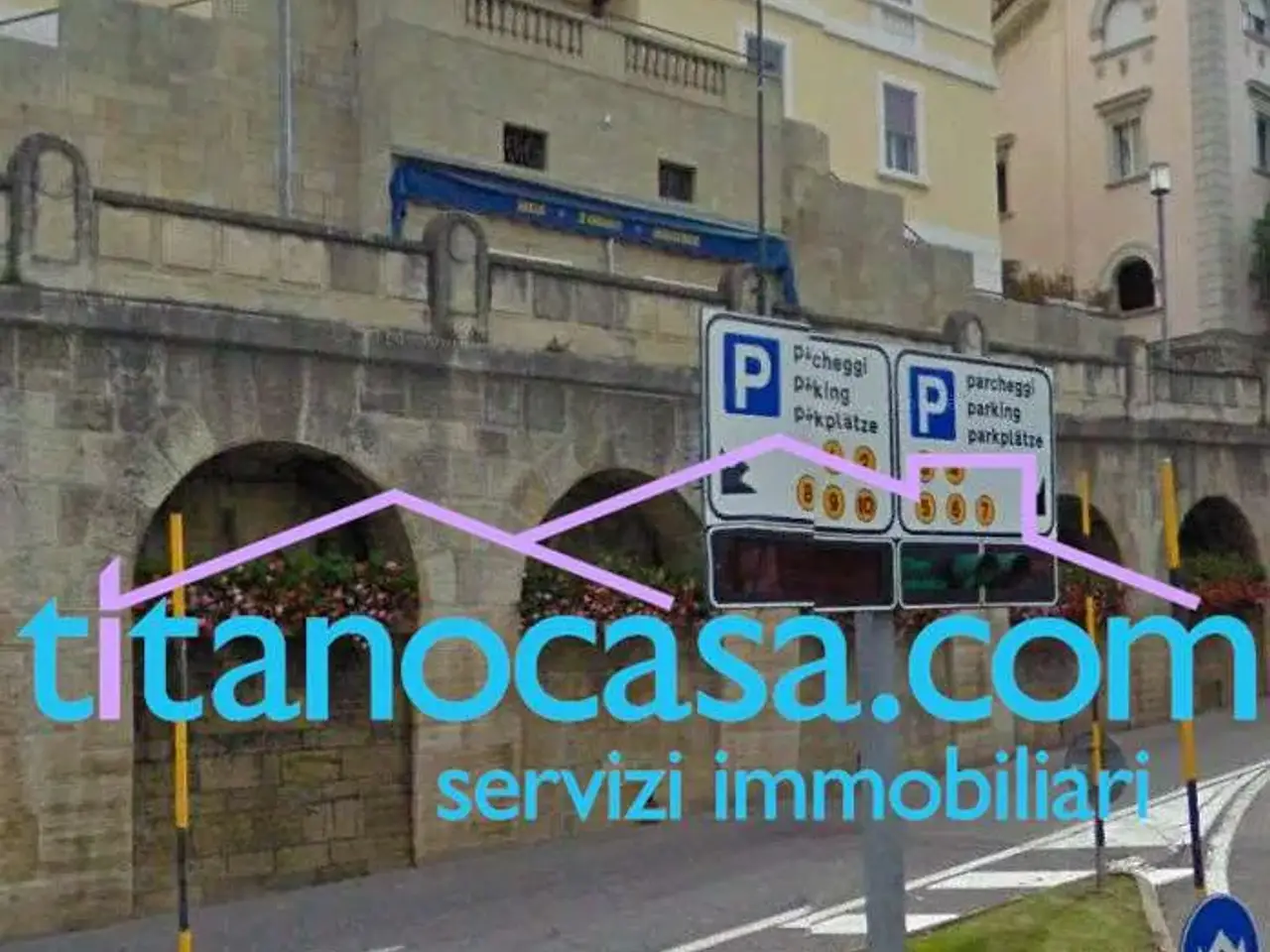 Negozio in Piazzale della Stazione, San Marino, {3} - Foto 2