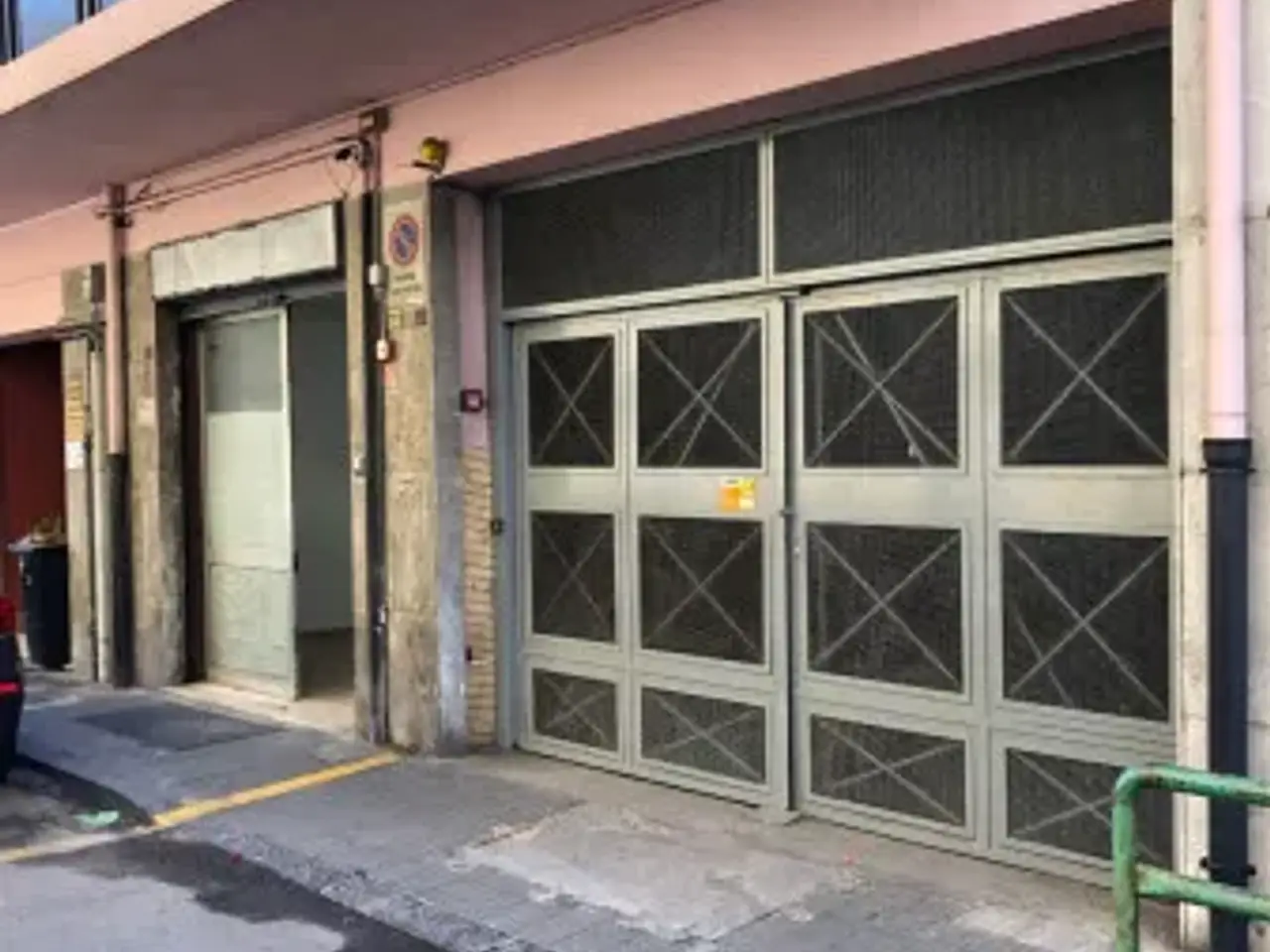 Negozio in Via Maddalena 13, Messina, {3} - Foto 1